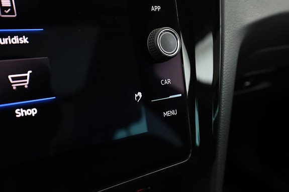 Volkswagen Passat 25 of 30
