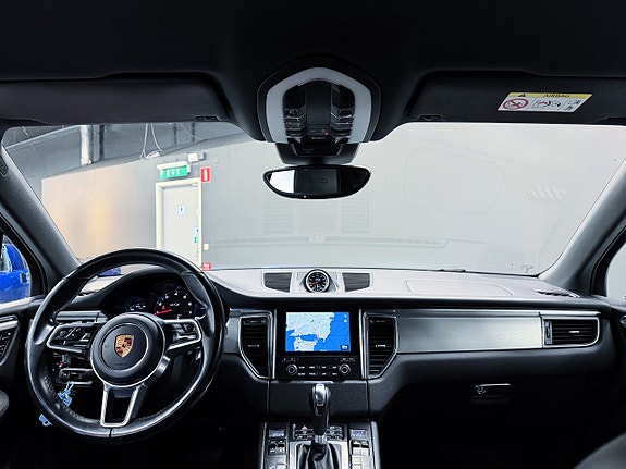 Porsche Macan GTS 3 of 5
