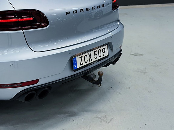 Porsche Macan GTS 13 of 24