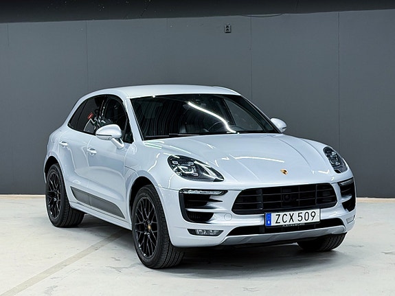 Porsche Macan GTS 15 of 24