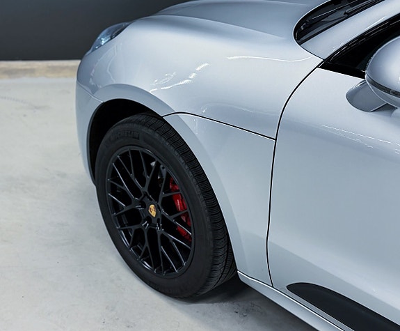 Porsche Macan GTS 18 of 24
