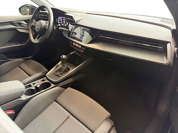 Audi A3 8 of 16