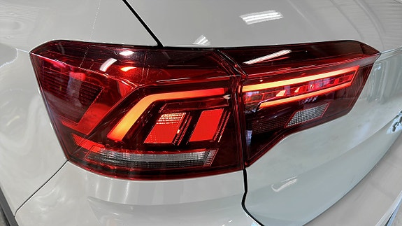 Volkswagen T-Roc 14 of 20