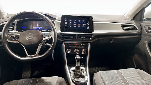 Volkswagen T-Roc 10 of 20