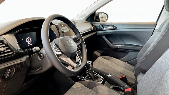 Volkswagen T-Cross 7 of 12