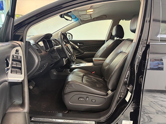Nissan Murano 10 of 13