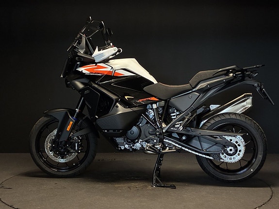 KTM 1390 Super Adventure S EVO 2 of 5