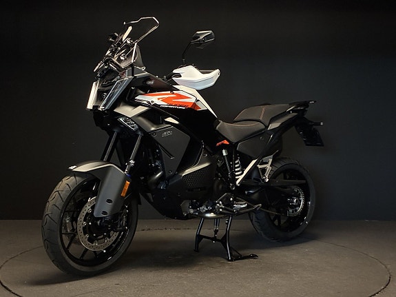 KTM 1390 Super Adventure S EVO 4 of 5