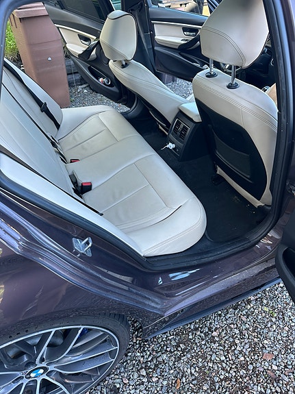 BMW 320d 6 of 6
