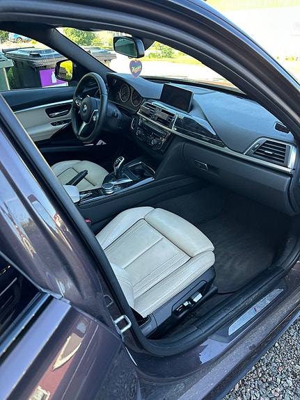 BMW 320d 4 of 6