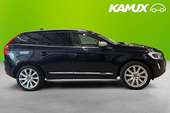 Volvo XC60 2 of 14