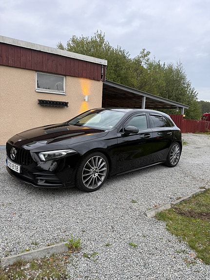 Mercedes-Benz A200 2 of 7