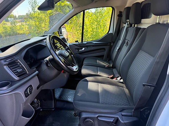 Ford Transit Custom 3 of 12