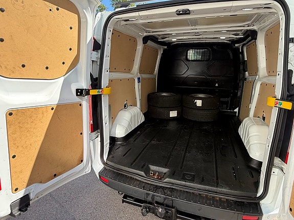 Ford Transit Custom 2 of 12