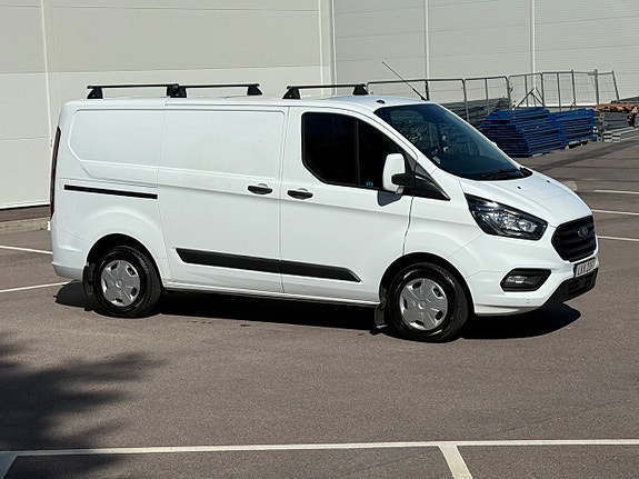 Ford Transit Custom 3 of 5