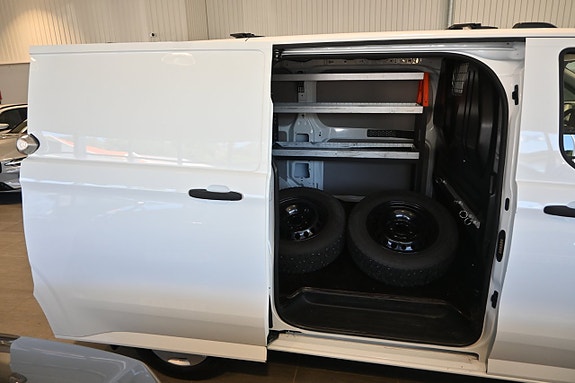 Ford Transit Custom 10 of 19
