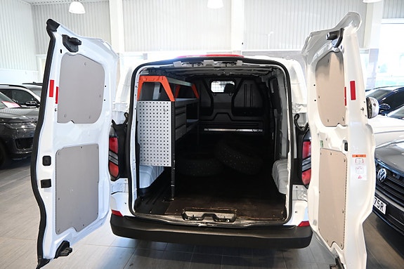 Ford Transit Custom 11 of 19