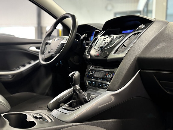 Ford Focus 7 of 16