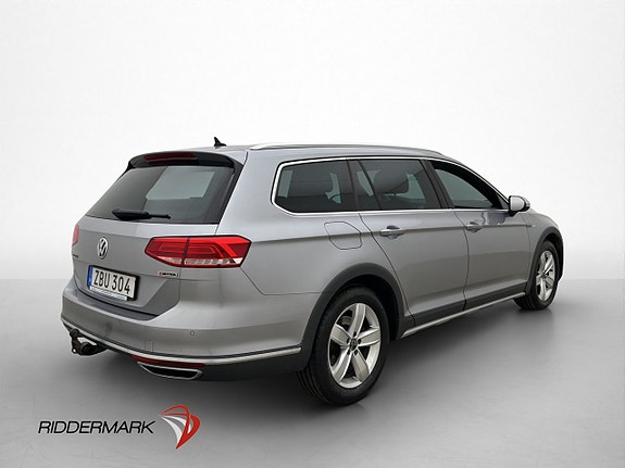 Volkswagen Passat Alltrack 8 of 30