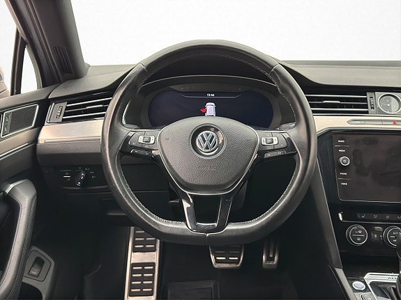 Volkswagen Passat Alltrack 15 of 30