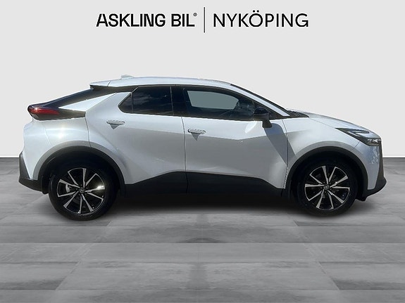 Toyota C-HR 11 of 11