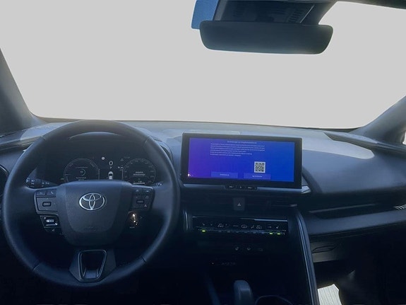 Toyota C-HR 8 of 11
