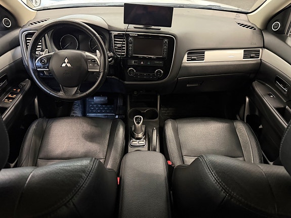 Mitsubishi Outlander 12 of 17