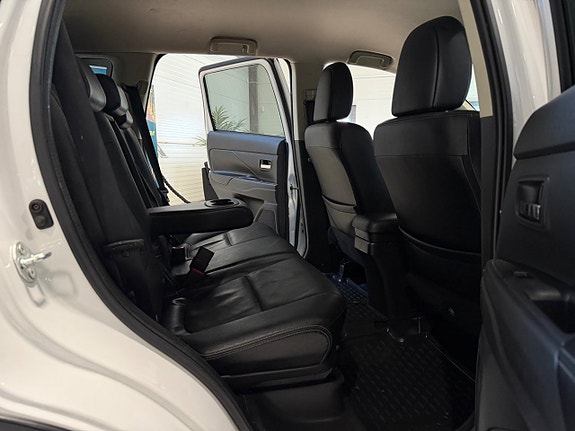 Mitsubishi Outlander 10 of 17