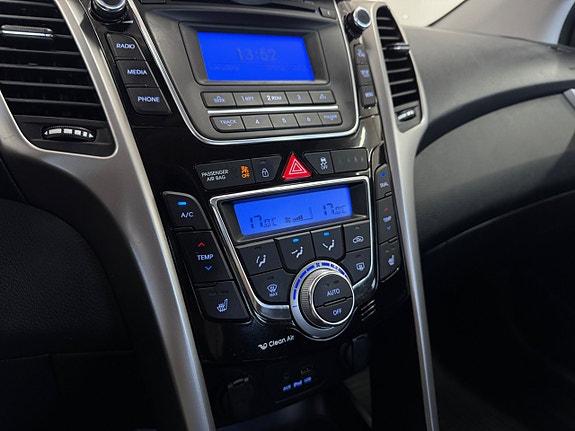 Hyundai i30 15 of 23