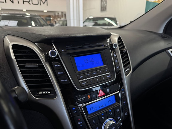 Hyundai i30 14 of 23