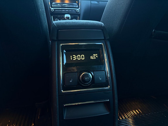 Skoda Superb 9 of 10