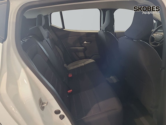 Dacia Sandero 14 of 19