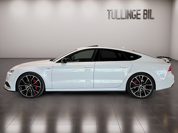 Audi A7 2 of 29