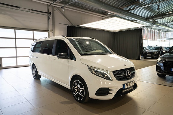 Mercedes-Benz V300 d 4 of 5