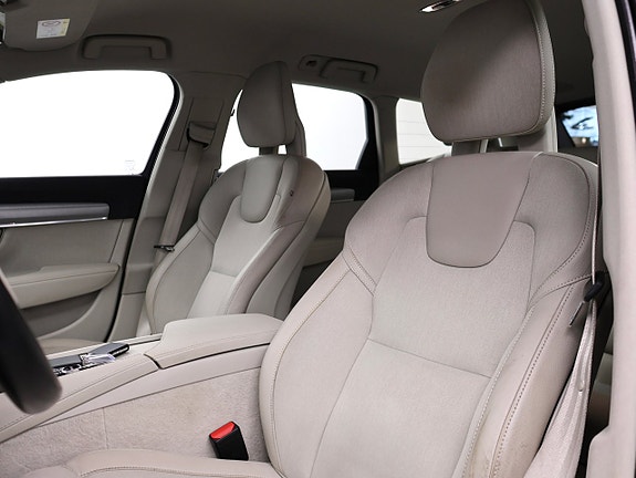 Volvo V90 16 of 30