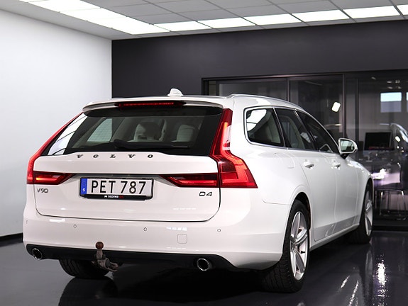 Volvo V90 9 of 30