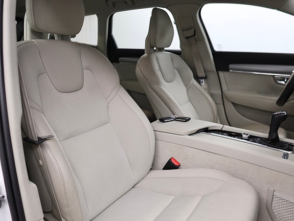 Volvo V90 28 of 30