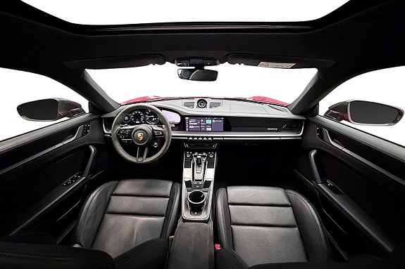 Porsche 911 Carrera 4S 15 of 30