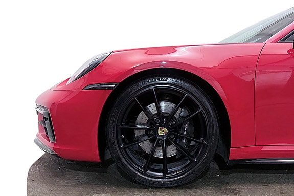 Porsche 911 Carrera 4S 10 of 30