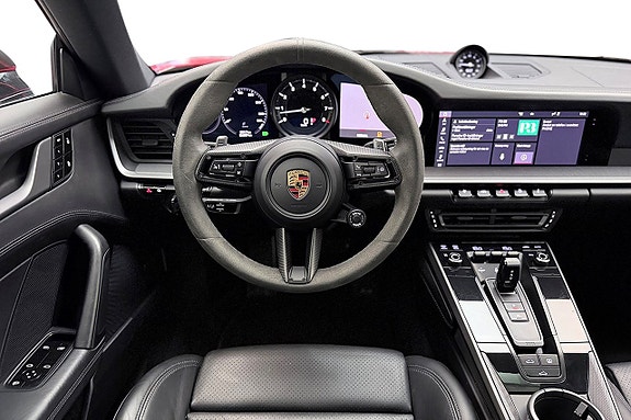Porsche 911 Carrera 4S 20 of 30