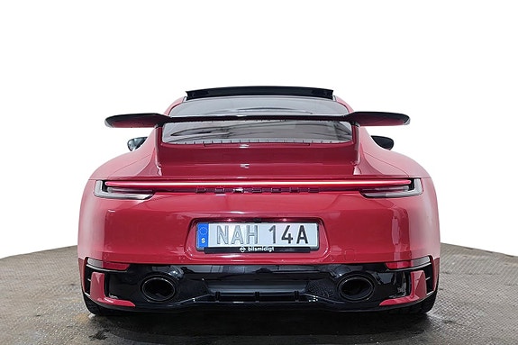 Porsche 911 Carrera 4S 7 of 30