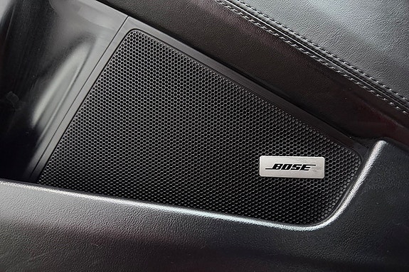 Porsche 911 Carrera 4S 19 of 30
