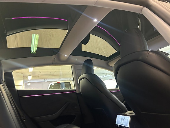 Tesla Model 3 17 of 26