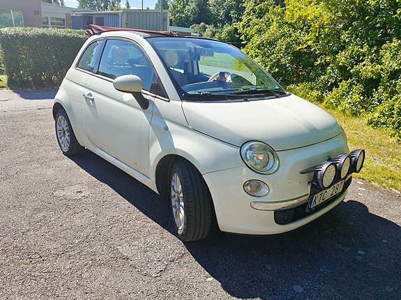Fiat 500C 2 of 5