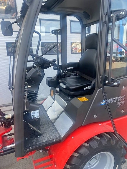 Flexitrac 1226Cab 3 of 8