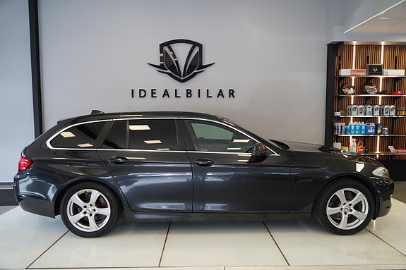 BMW 520d 3 of 5