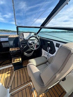 Flipper 800 DC Mercury 350R, 130 timmar(Förmedlinguppdrag) 7 of 7