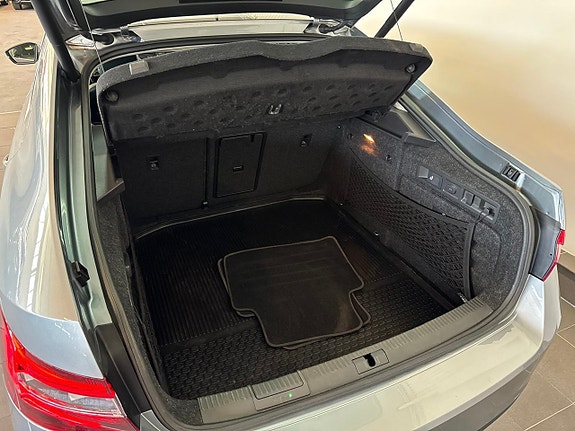 Skoda Superb 5 of 27