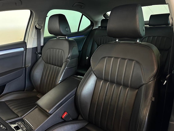 Skoda Superb 12 of 27