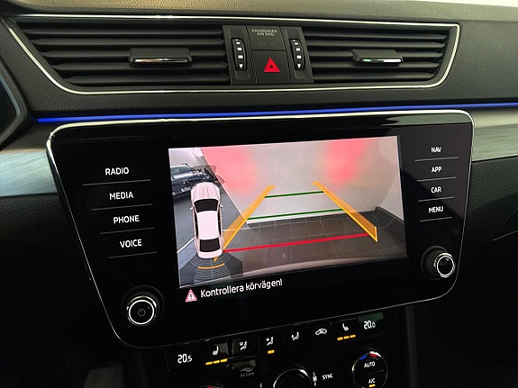 Skoda Superb 21 of 27